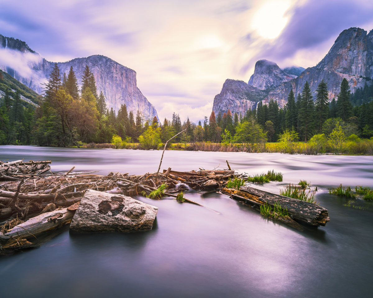 Scenic Sunrise at Yosemite National Park 